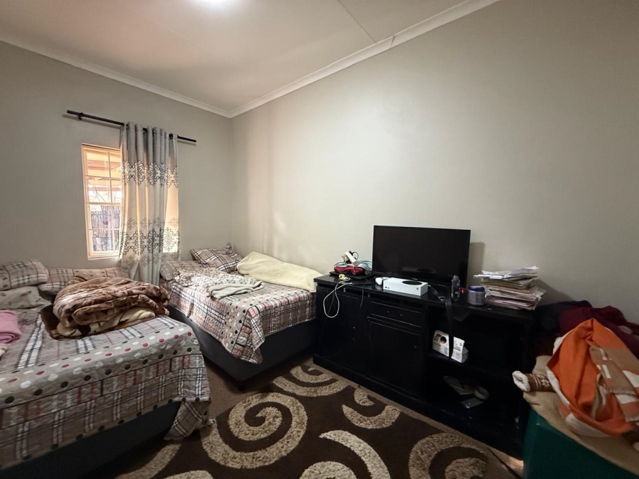 3 Bedroom Property for Sale in Waterval East North West